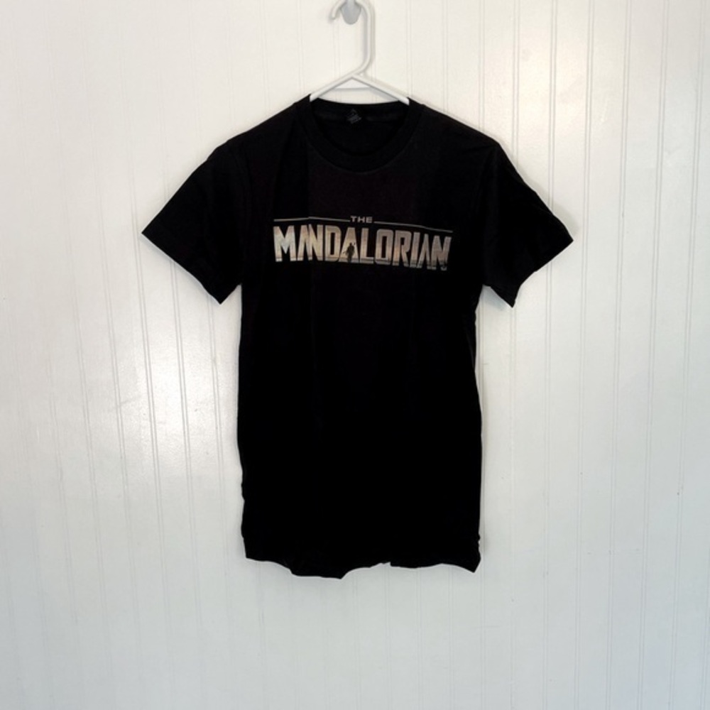 The Mandalorian shirt - Small